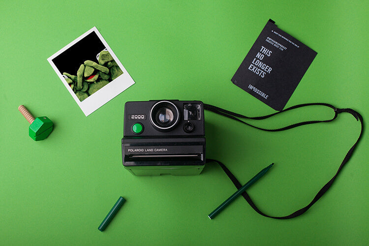 Polaroid Land Camera 2000 Green Shutter Button Classic