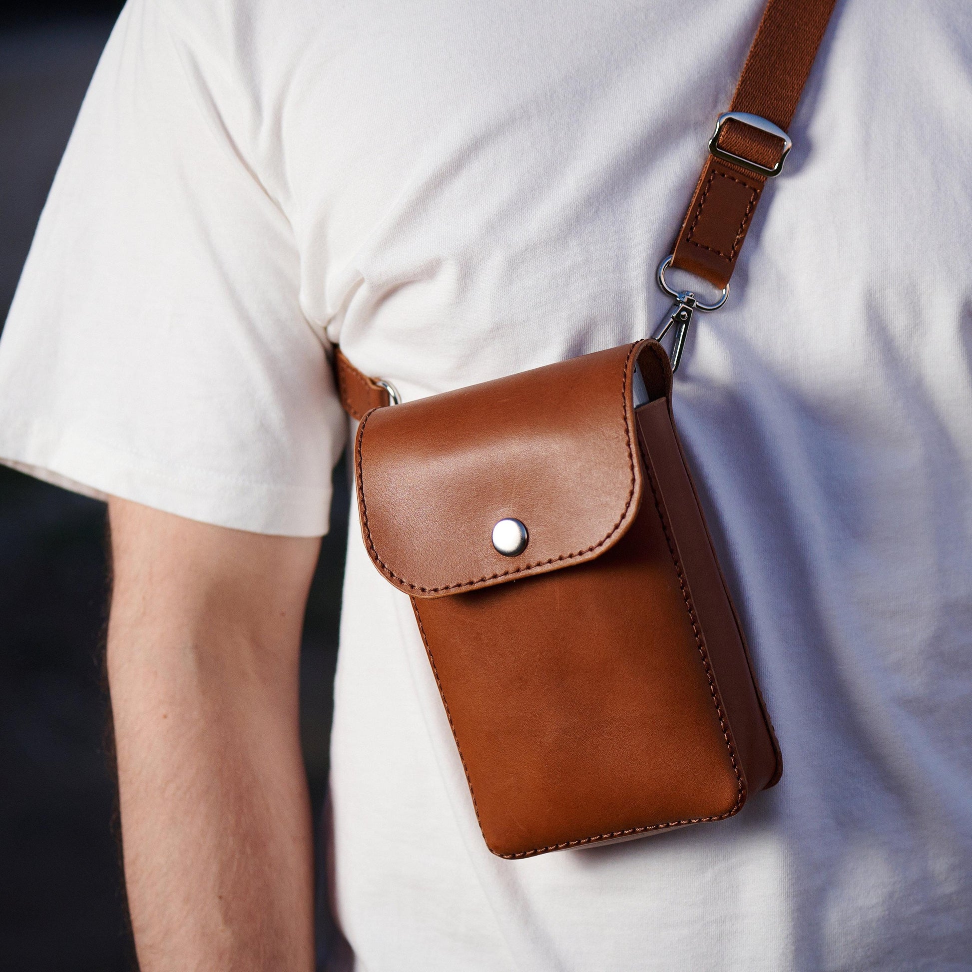 Leather Bag for Polaroid SX-70 Camera - Brown, Handcrafted Photographer Gift, Vintage Camera Case - Vintage Polaroid Instant Cameras