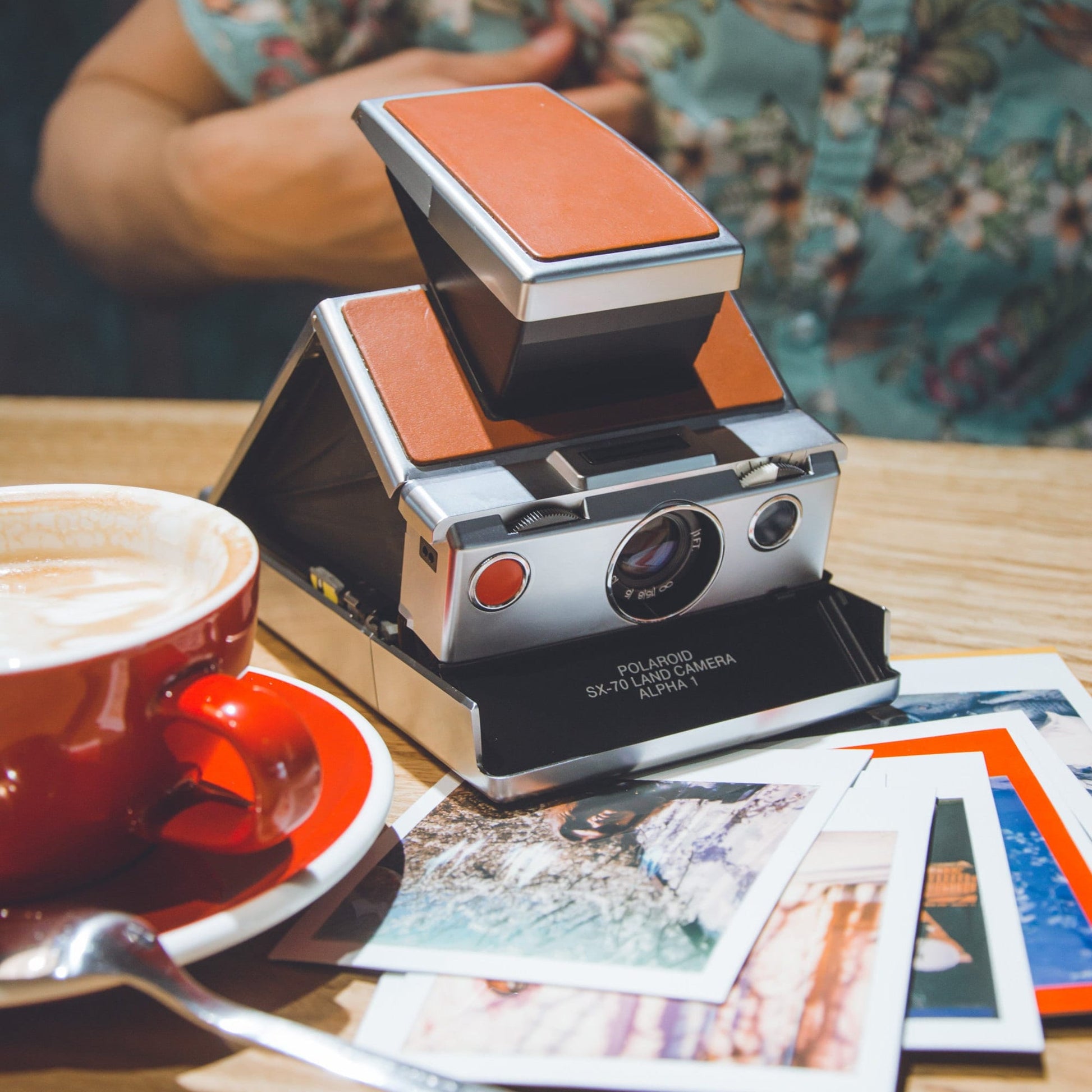 Polaroid SX-70 Instant Film Camera Vintage 70s Original Vintage Skin - Brown and Silver - Vintage Polaroid Instant Cameras