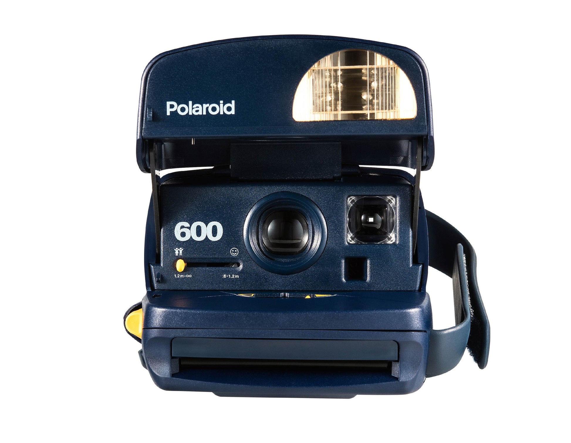 Vintage Polaroid 600: Retro Instant Camera Charm - Vintage Polaroid Instant Cameras