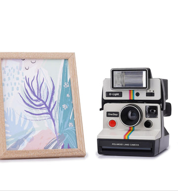 Vintage Polaroid One Step Rainbow Land Instant Camera – Classic 80s Instant Photography