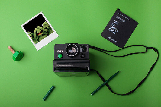 Polaroid Land Camera 2000, grüner Auslöser, klassische Vintage-Sofortbildkamera SX-70 aus den 70er Jahren – getestet und funktionsfähig – lebenslange Garantie