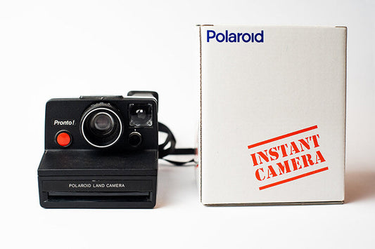 Vintage Polaroid Land Kamera Pronto Schwarz mit ROTEM Knopf