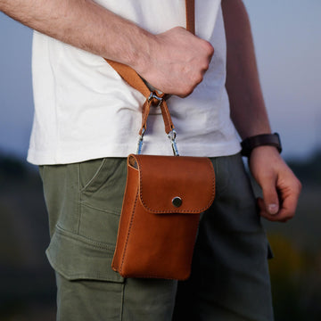 Leather bag for polaroid sx-70 camera - brown, handcrafted photographer gift, vintage camera case