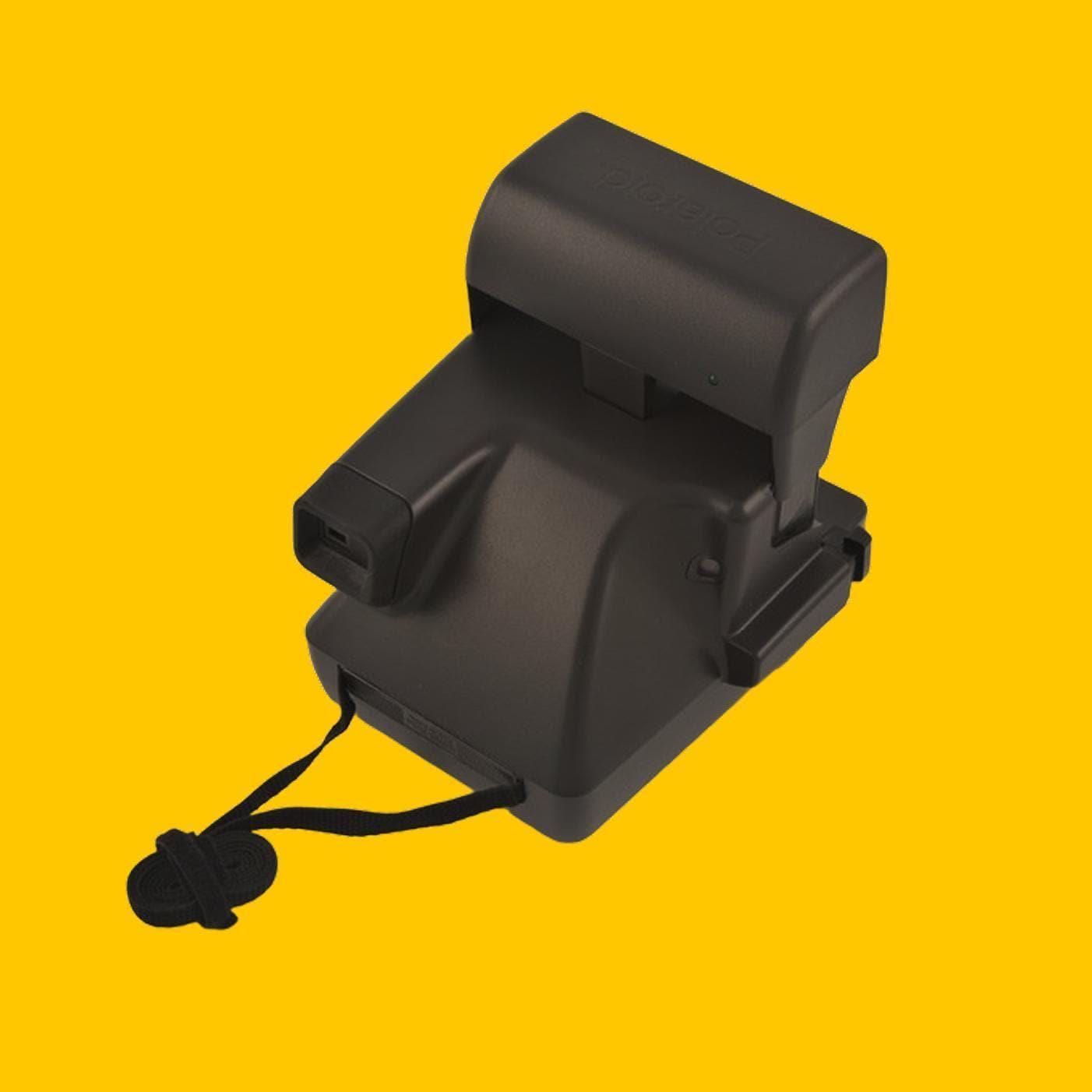 Polaroid easy add your text — 600 instant film camera, built-in flash, close-up capability, tested & ready to shoot - Vintage Polaroid Instant Cameras