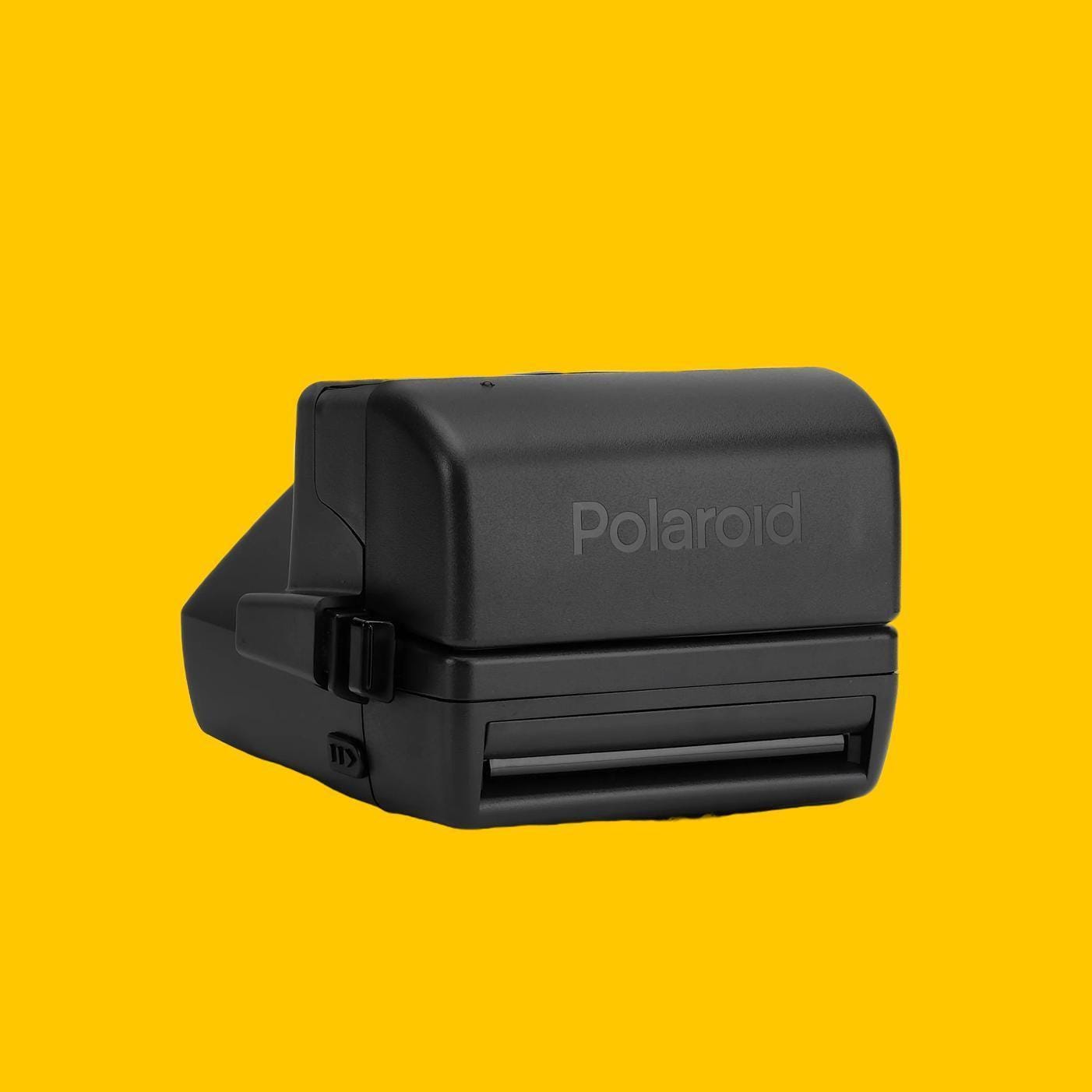 Polaroid easy add your text — 600 instant film camera, built-in flash, close-up capability, tested & ready to shoot - Vintage Polaroid Instant Cameras