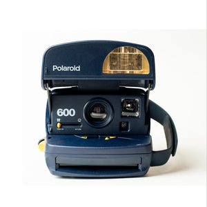 Polaroid 600 Round Instant Film Vintage Camera Blue