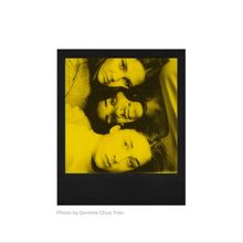 Load image into Gallery viewer, Polaroid Black &amp; Yellow 600 Film – Duochrome Edition
